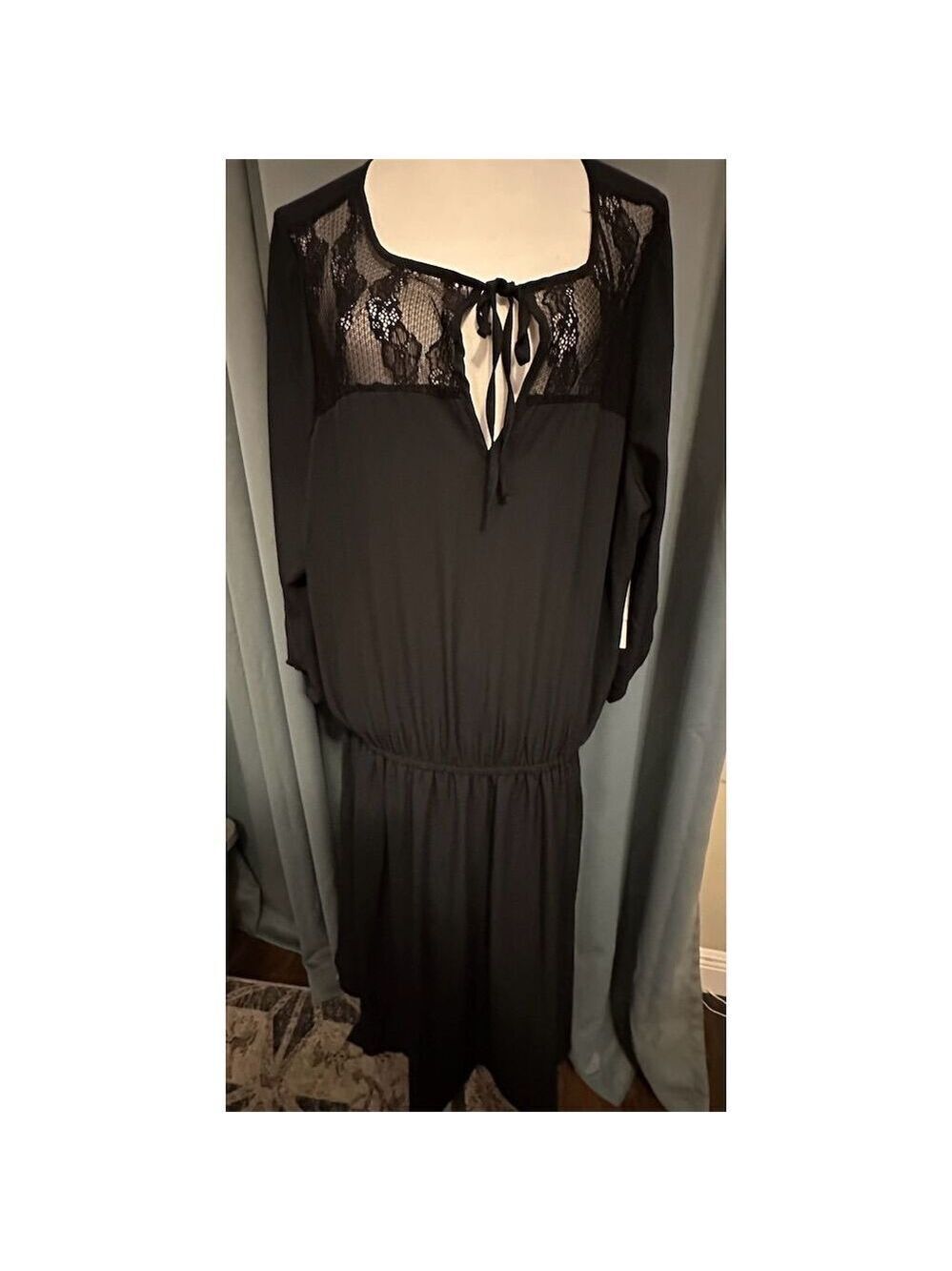 Women's Black Lace Long Sleeve V-Neck Dress Size 2X Formal